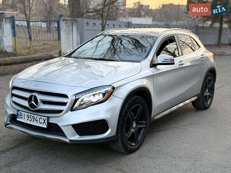 Mercedes-benz Gla-class (2015)
