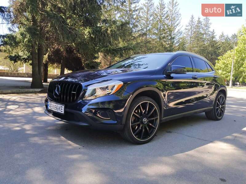 Mercedes-benz Gla-class (2017)