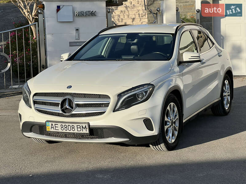 Mercedes-benz Gla-class (2014)