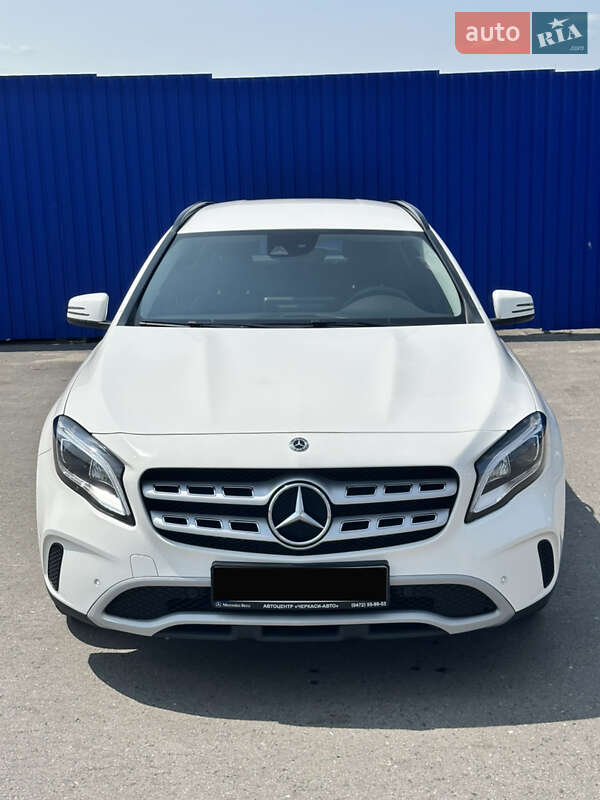 Mercedes-benz Gla-class (2019)