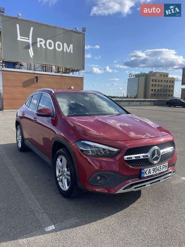 Mercedes-benz Gla-class (2020)