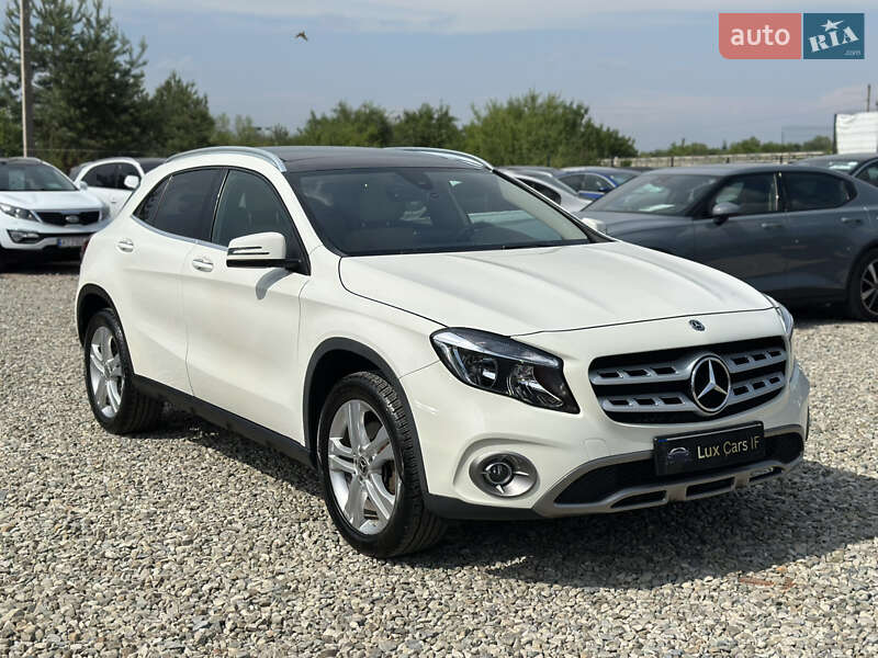 Mercedes-benz Gla-class (2017)