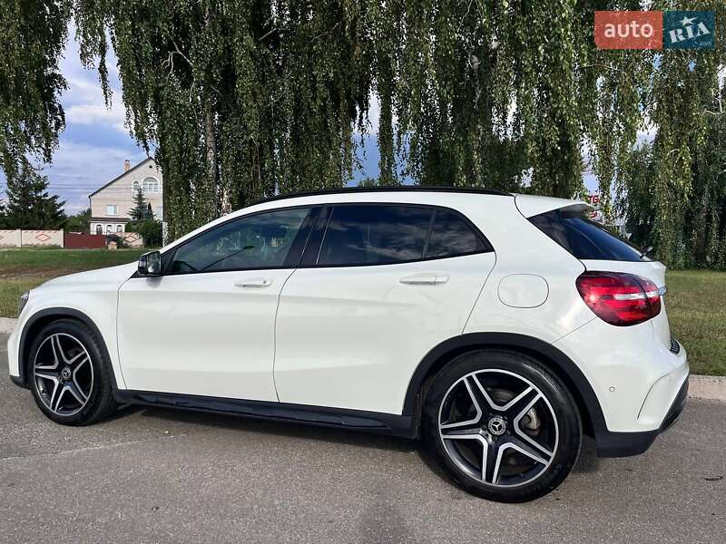 Mercedes-benz Gla-class (2017)