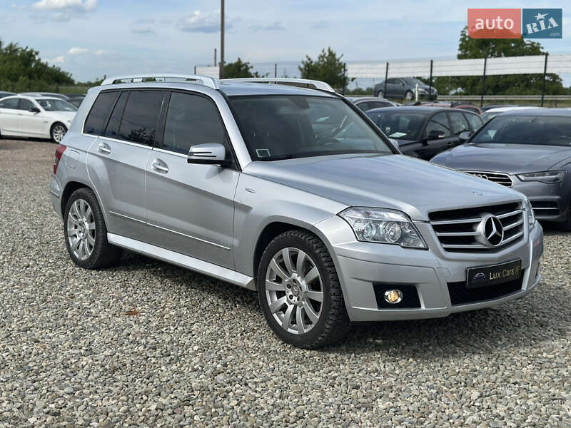 Mercedes-benz Glk-class (2009)