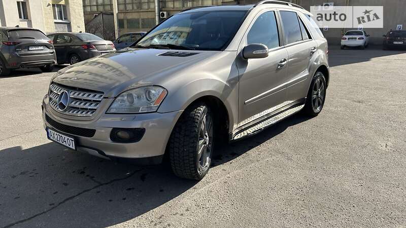 Mercedes-benz M-class (2006)