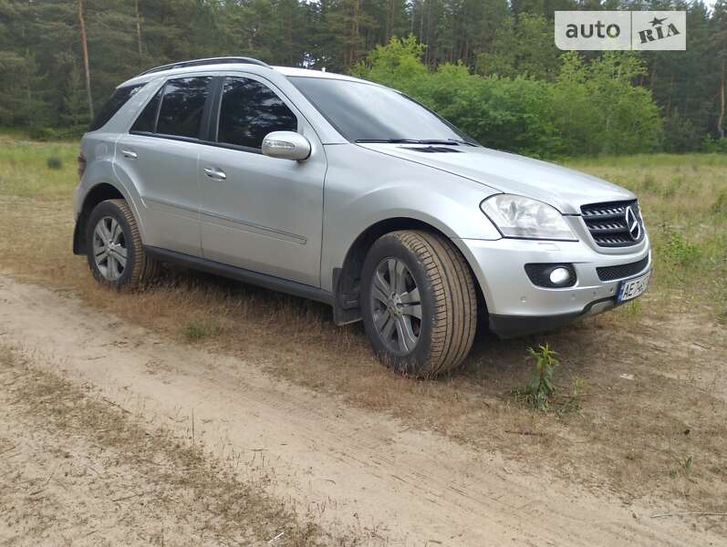 Mercedes-benz M-class (2008)