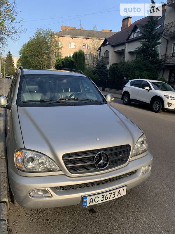 Mercedes-benz M-class (1998)