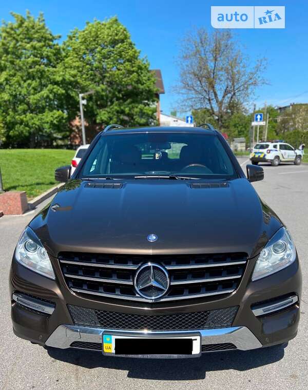 Mercedes-benz M-class (2012)