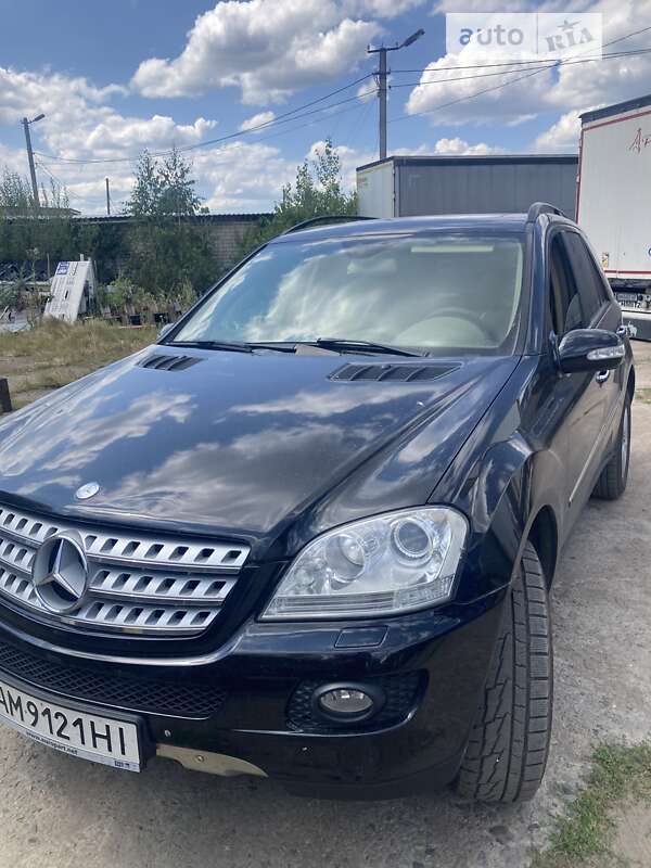 Mercedes-benz M-class (2006)