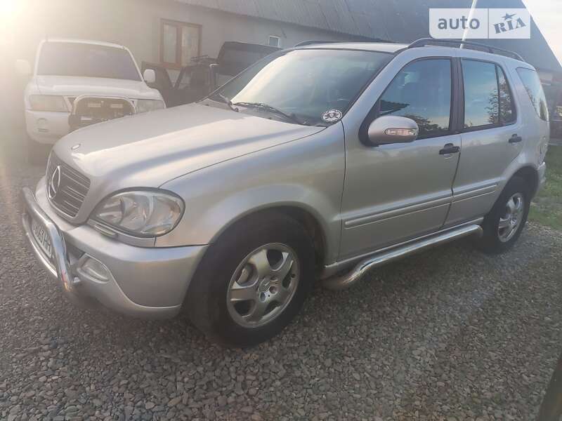 Mercedes-benz M-class (2004)