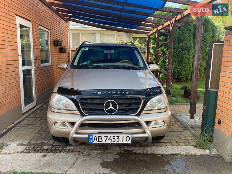 Mercedes-benz M-class (2005)