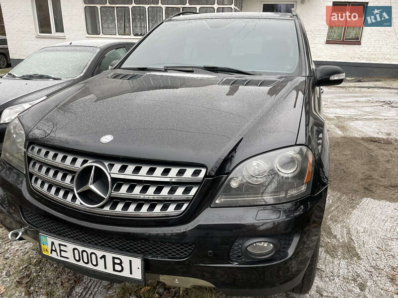 Mercedes-benz M-class (2008)
