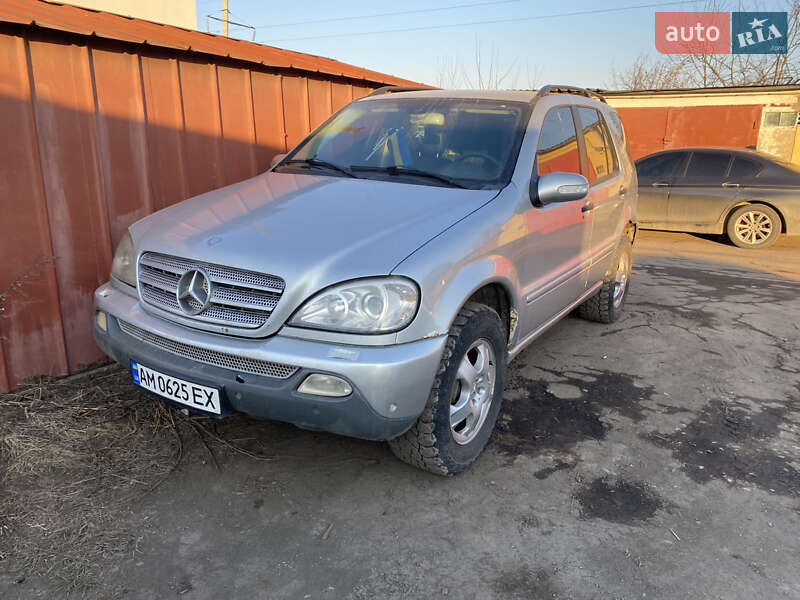 Mercedes-benz M-class (2003)
