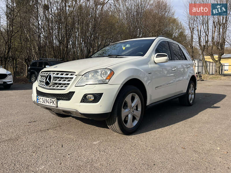 Mercedes-benz M-class (2009)