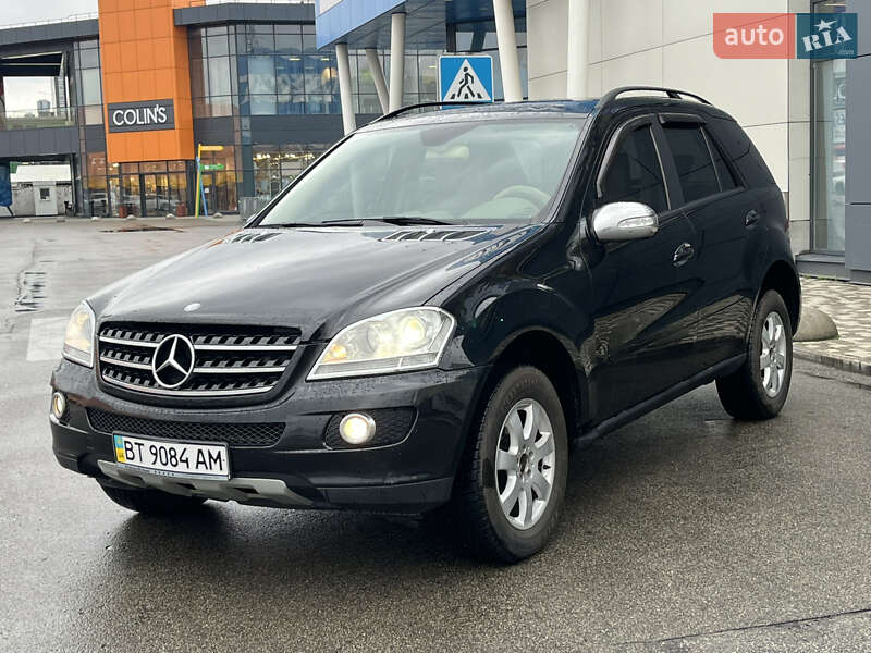Mercedes-benz M-class (2006)