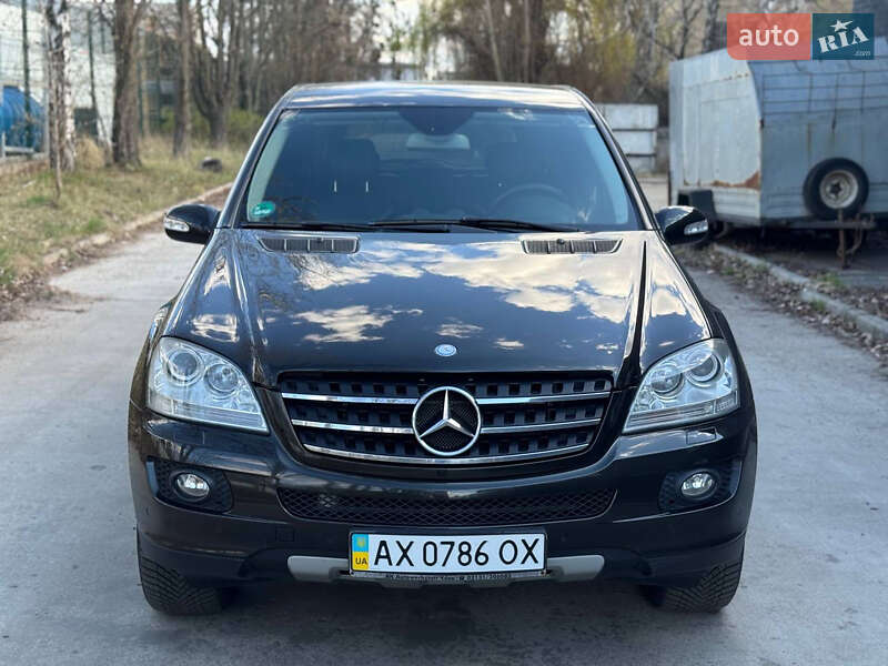 Mercedes-benz M-class (2008)