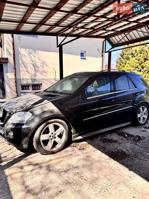 Mercedes-benz M-class (2009)