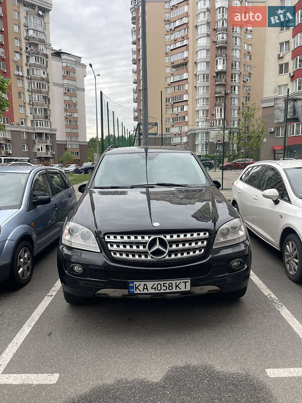 Mercedes-benz M-class (2008)