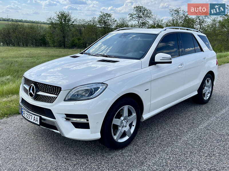 Mercedes-benz M-class (2012)