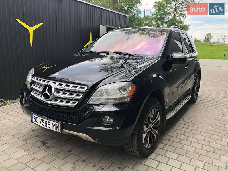 Mercedes-benz M-class (2009)