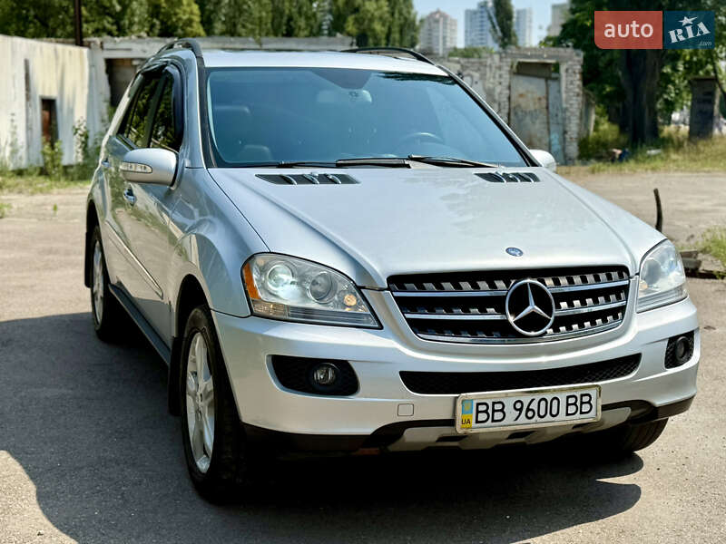 Mercedes-benz M-class (2008)