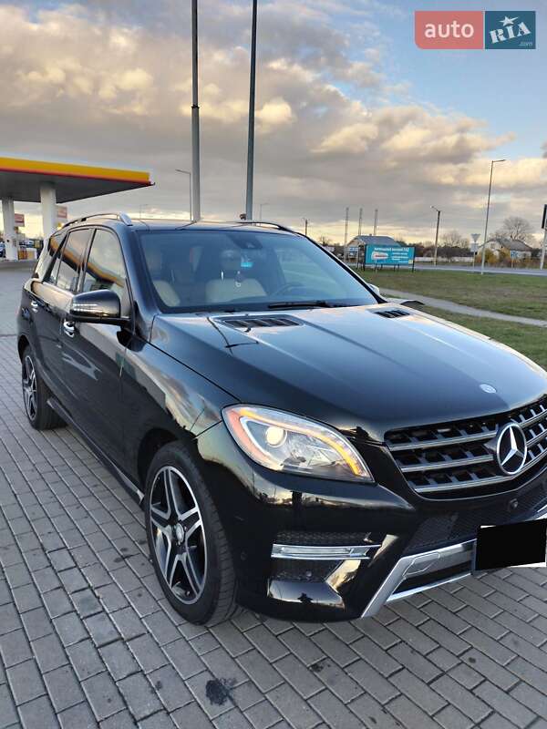 Mercedes-benz M-class (2015)