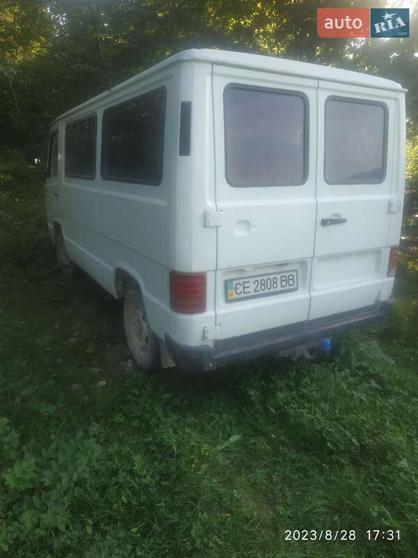 Mercedes-benz Mb-class (1995)