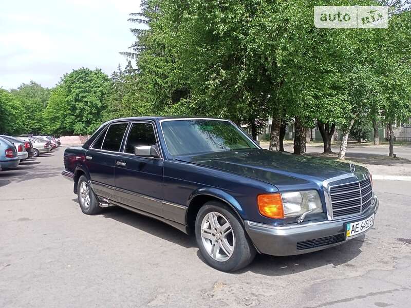 Mercedes-benz S-class (1981)