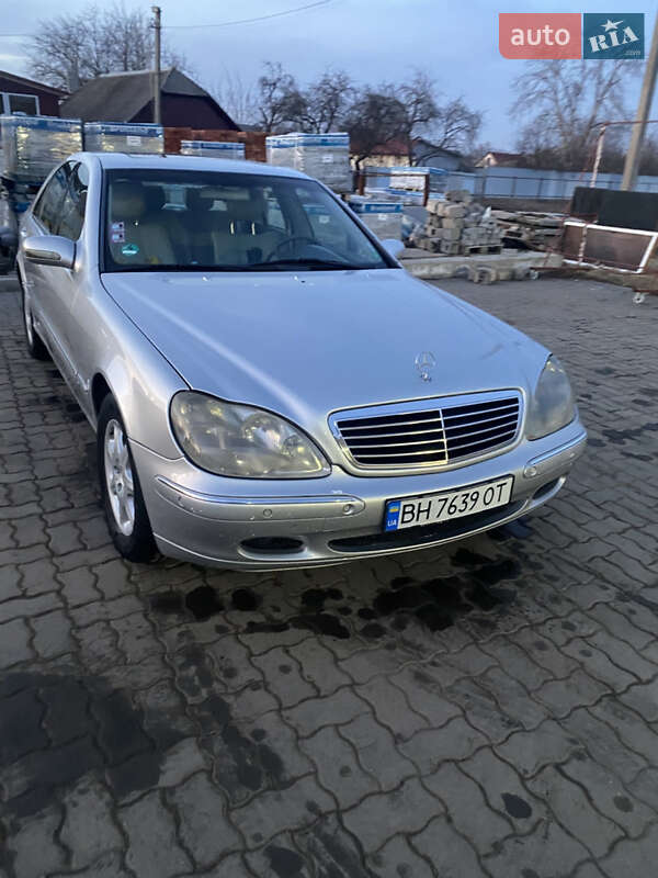 Mercedes-benz S-class (1998)
