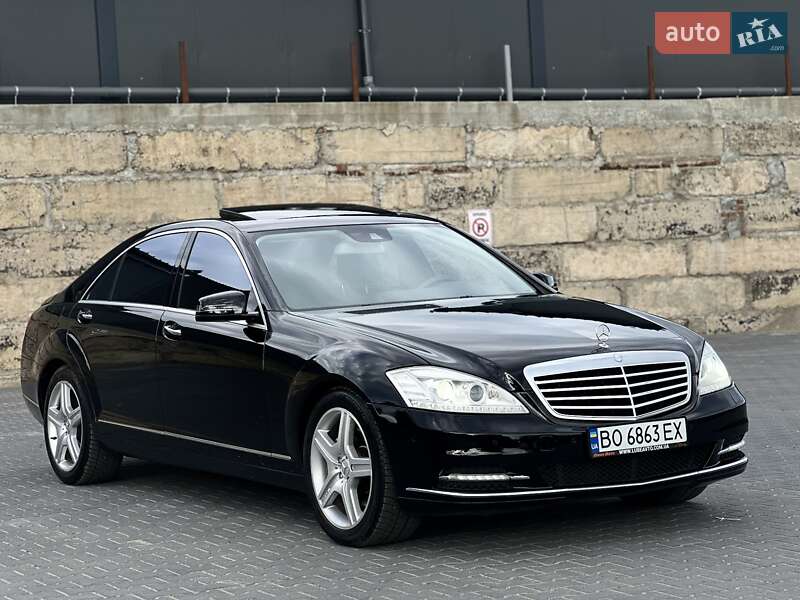 Mercedes-benz S-class (2010)