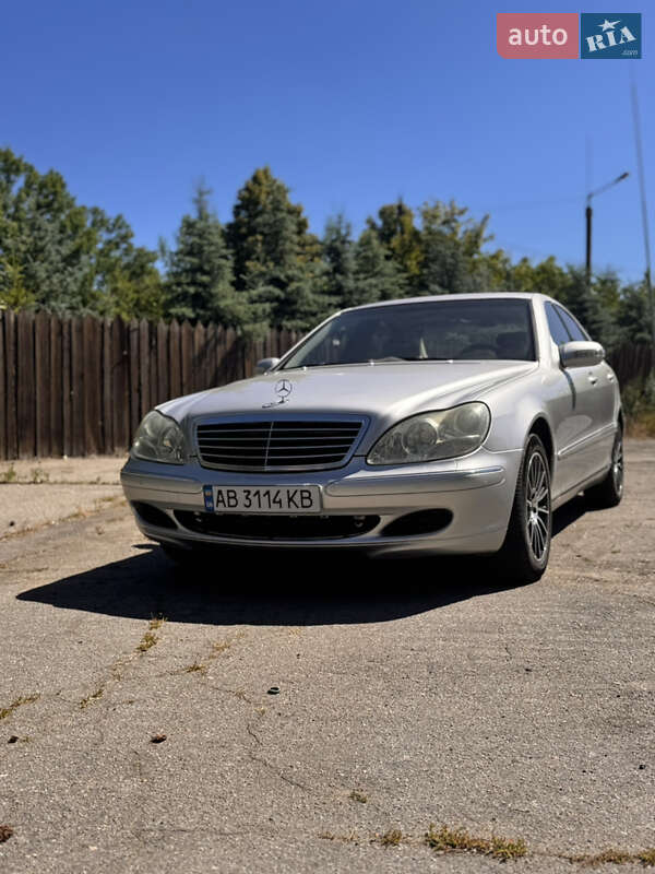 Mercedes-benz S-class (2003)