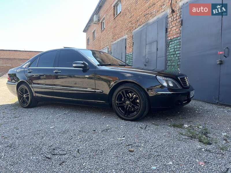 Mercedes-benz S-class (1999)