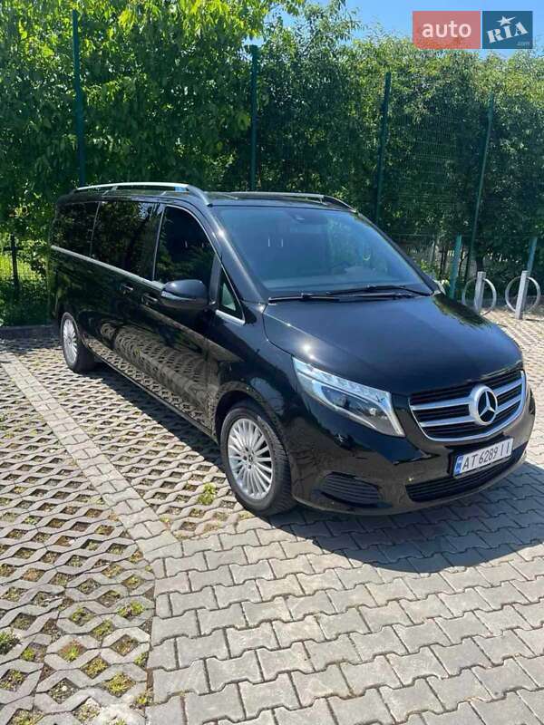 Mercedes-benz V-class (2017)