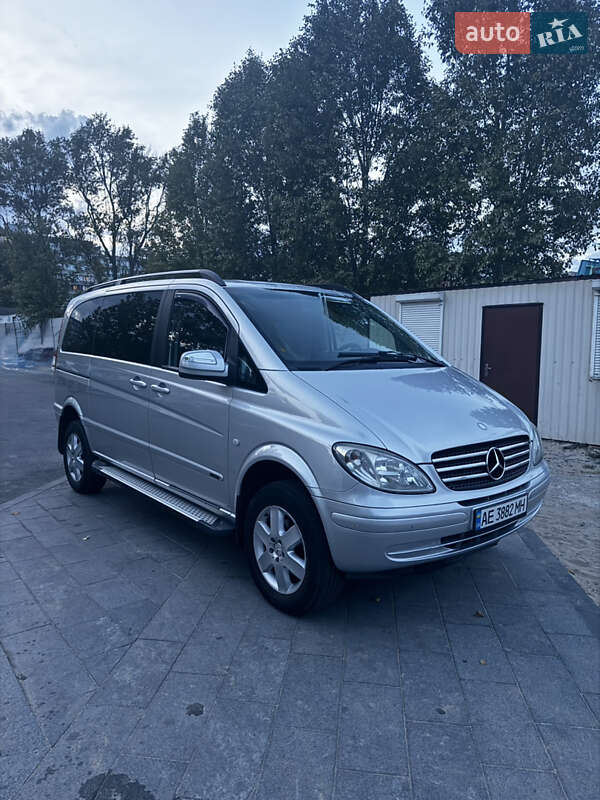 Mercedes-benz Viano (2009)