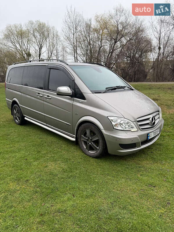 Mercedes-benz Viano (2011)