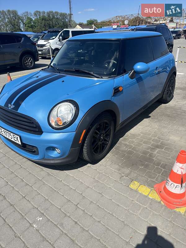 Mini Cooper (2013)