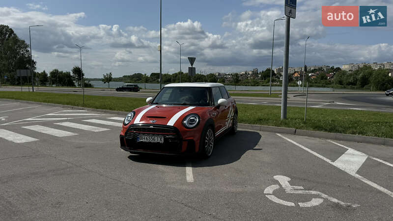 Mini Cooper (2018)