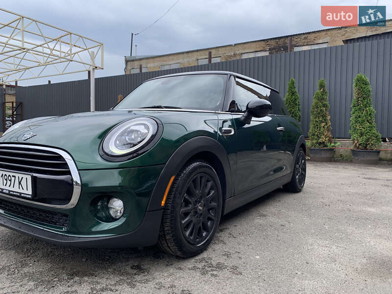 Mini Hatch (2018)