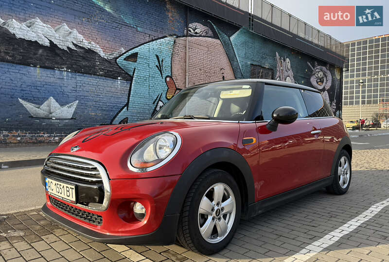 Mini Hatch (2015)