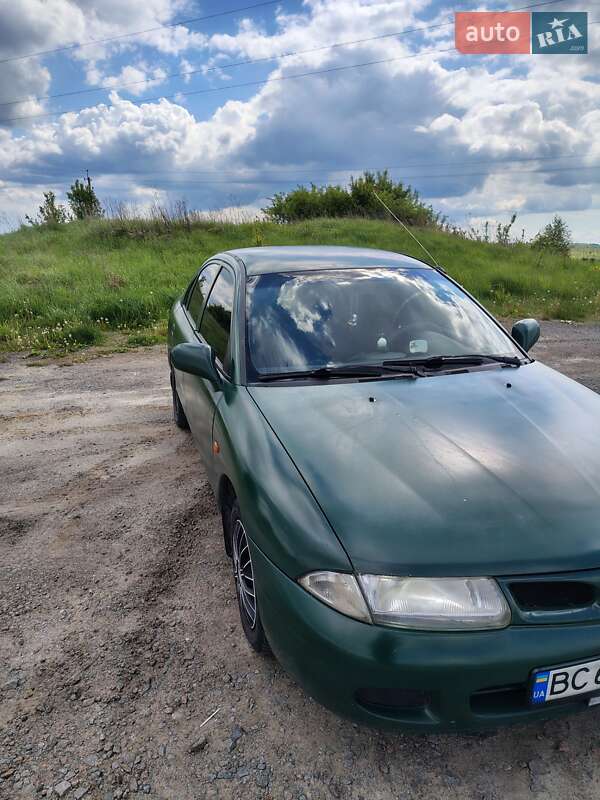 Mitsubishi Carisma (1996)