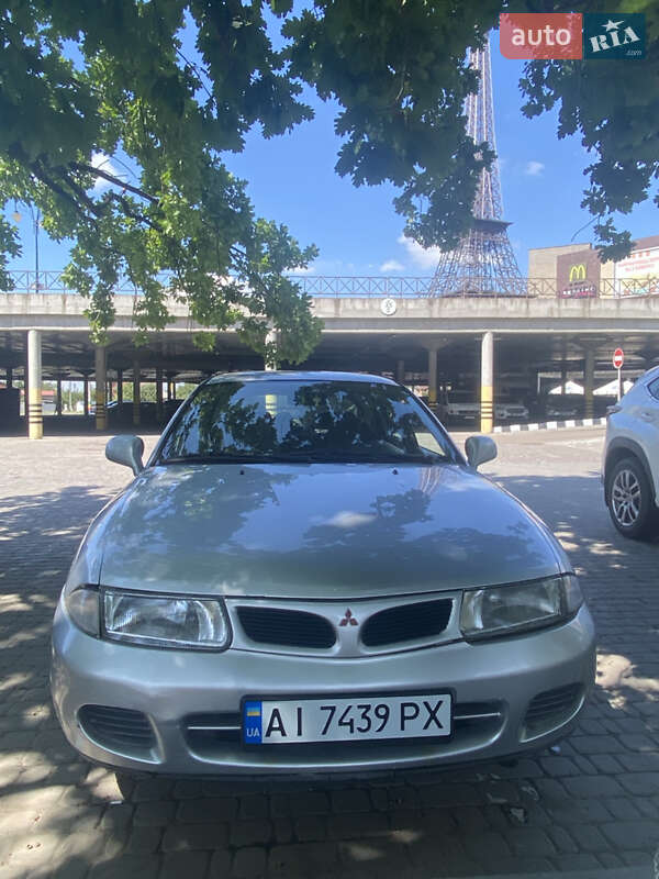 Mitsubishi Carisma (1998)