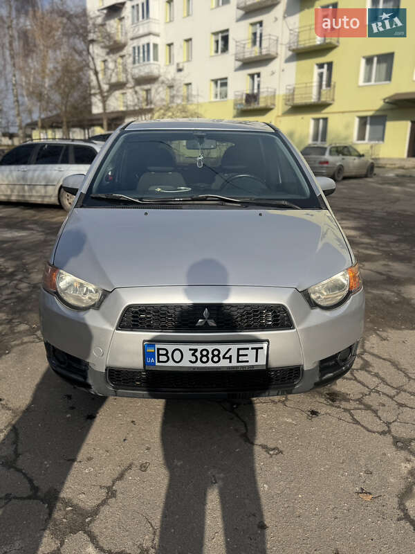 Mitsubishi Colt (2009)