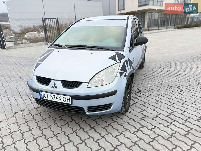 Mitsubishi Colt (2005)