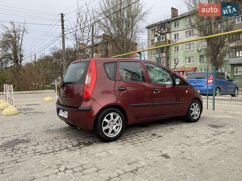 Mitsubishi Colt (2005)