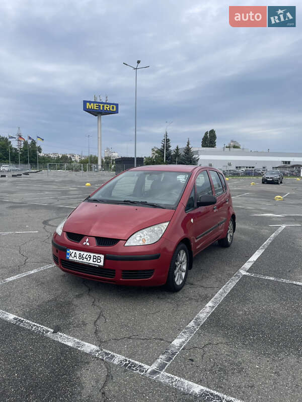 Mitsubishi Colt (2008)