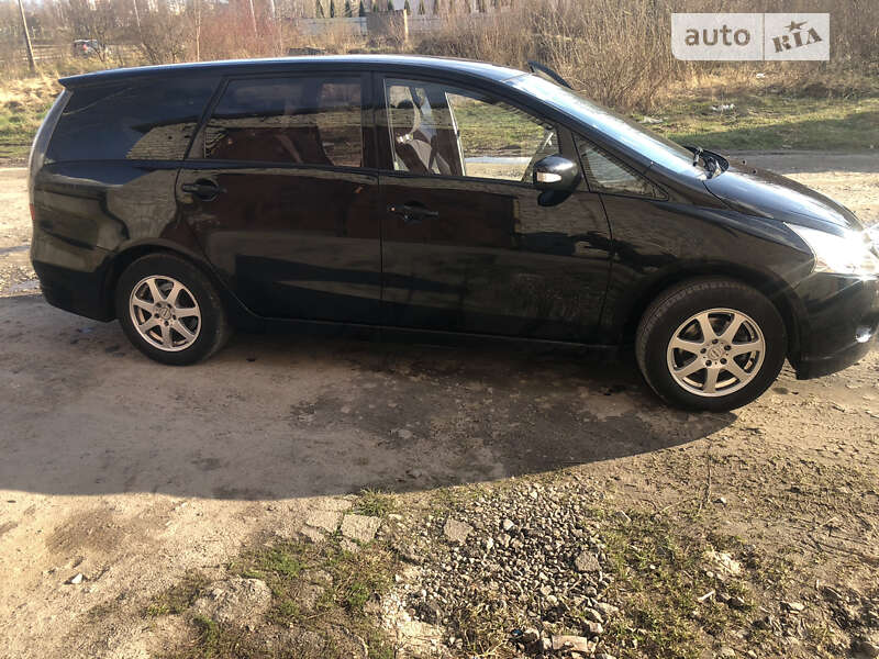 Mitsubishi Grandis (2008)