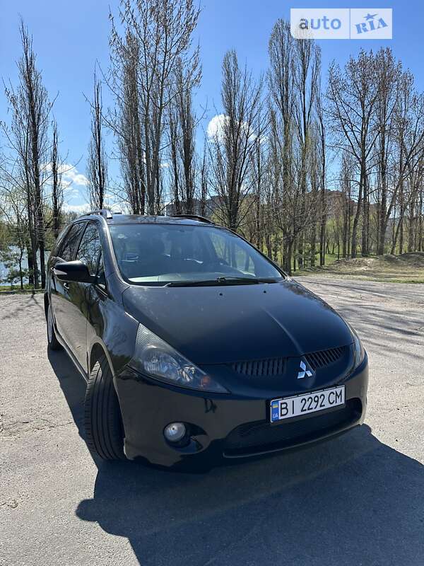 Mitsubishi Grandis (2005)