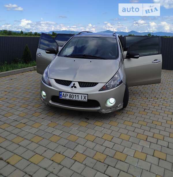 Mitsubishi Grandis (2007)