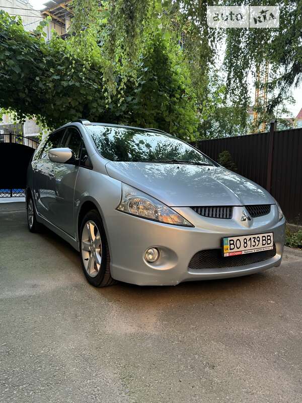 Mitsubishi Grandis (2007)