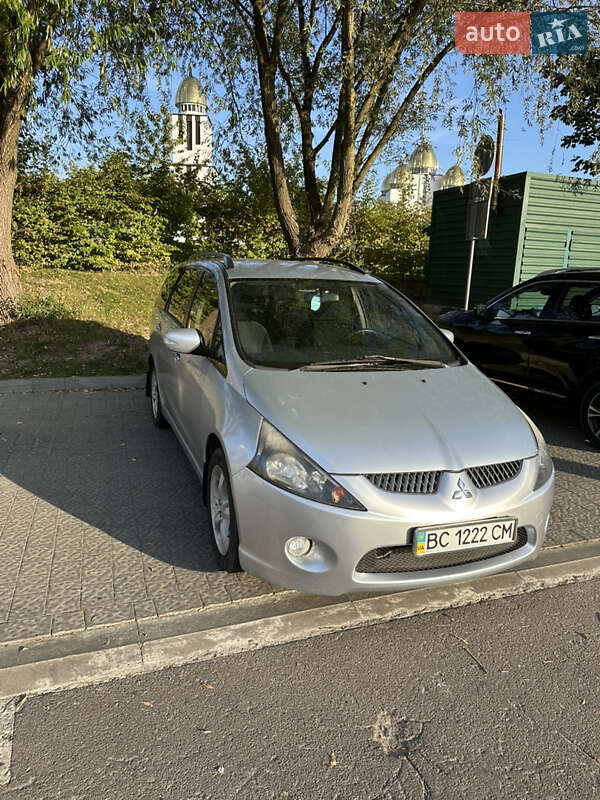 Mitsubishi Grandis (2006)